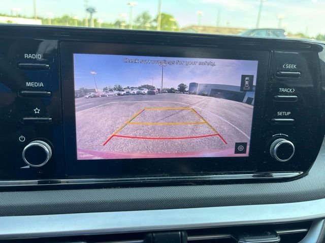 Used 2022 Passion Red Kia LXS image 12