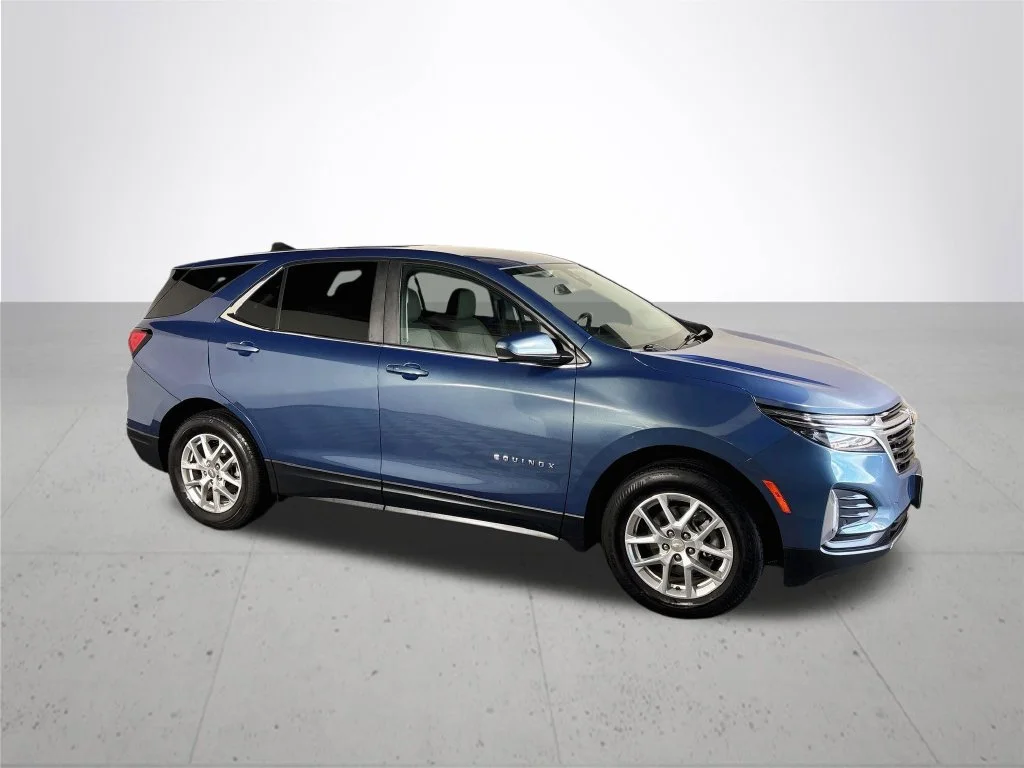 Used 2024 Blue Chevrolet LT image 4