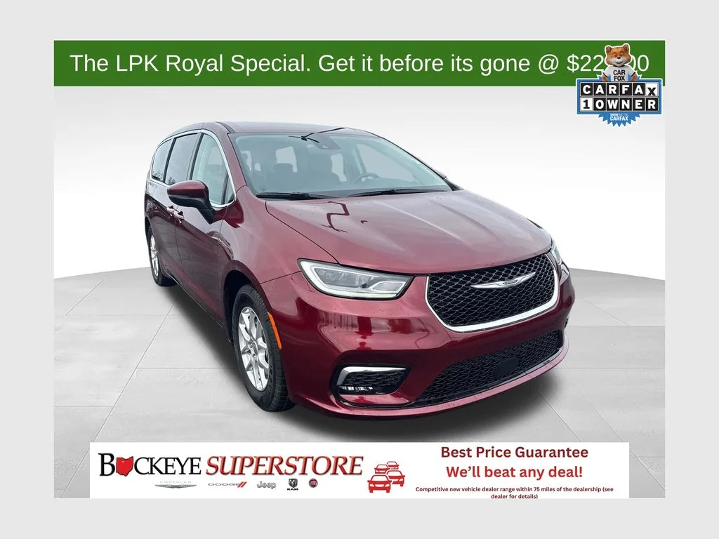 2023 Chrysler Pacifica Touring L's photo