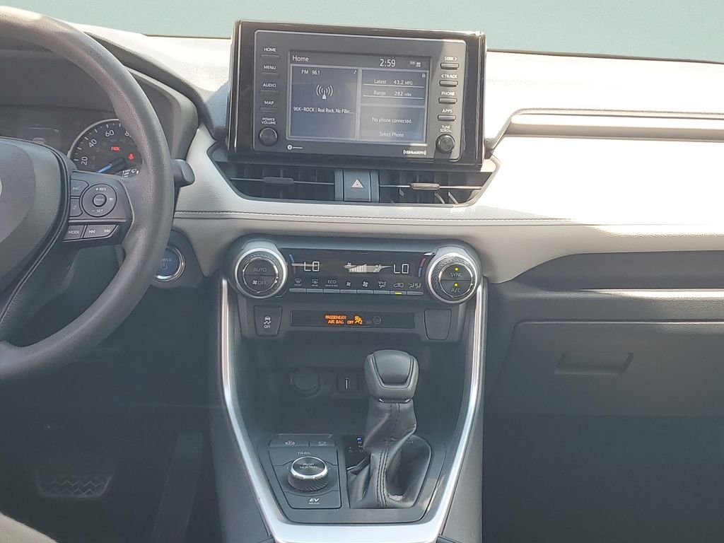 Used 2020 White Toyota XLE image 15