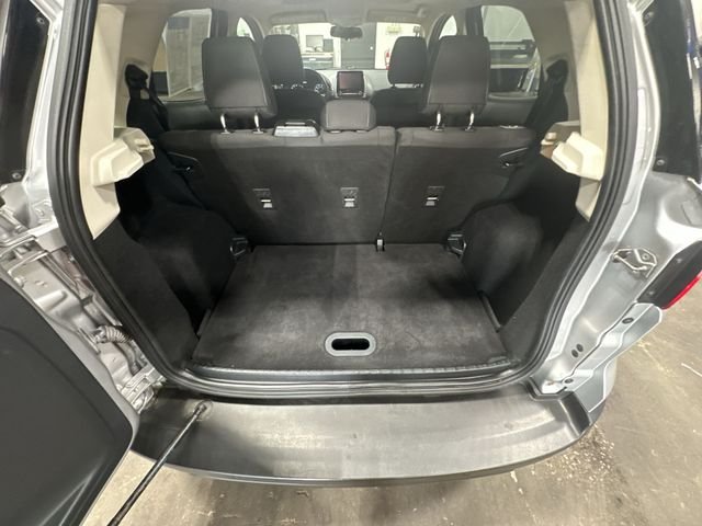 Used 2020 Silver Ford SE image 25
