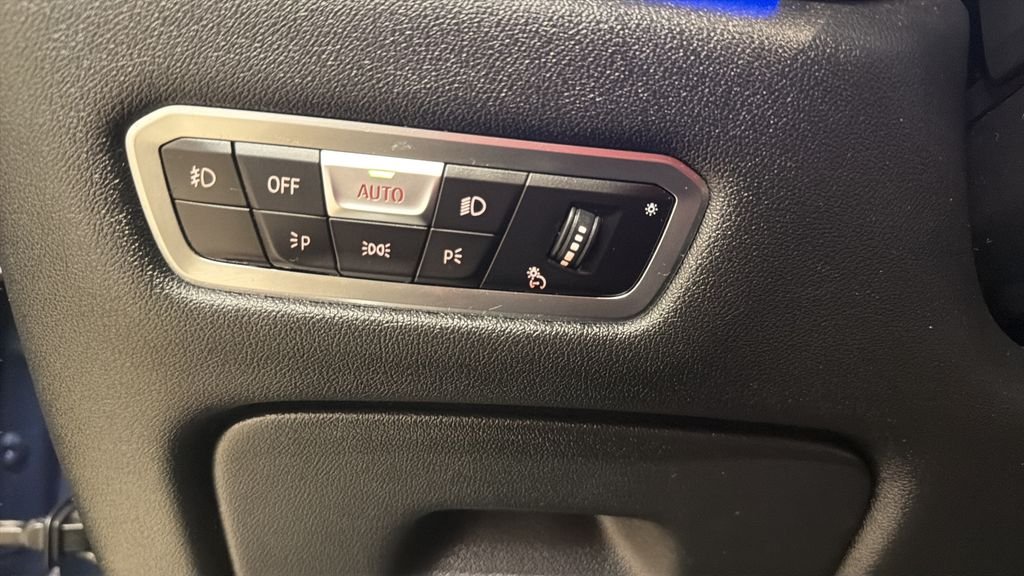 Used 2021 Blue BMW M50i image 47