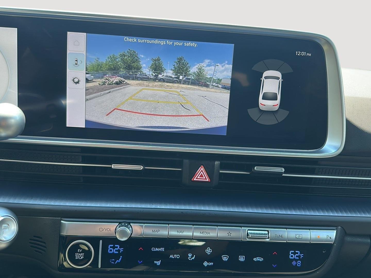 Used 2024 BLACK HYUNDAI SE image 33
