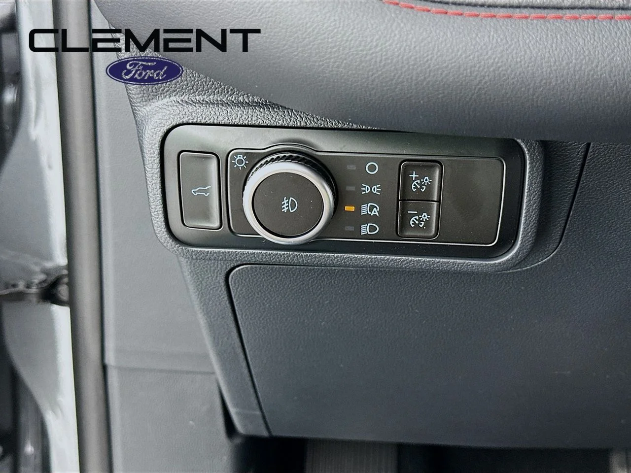 New 2026 Carbonized Gray Metallic Ford ST-Line image 13
