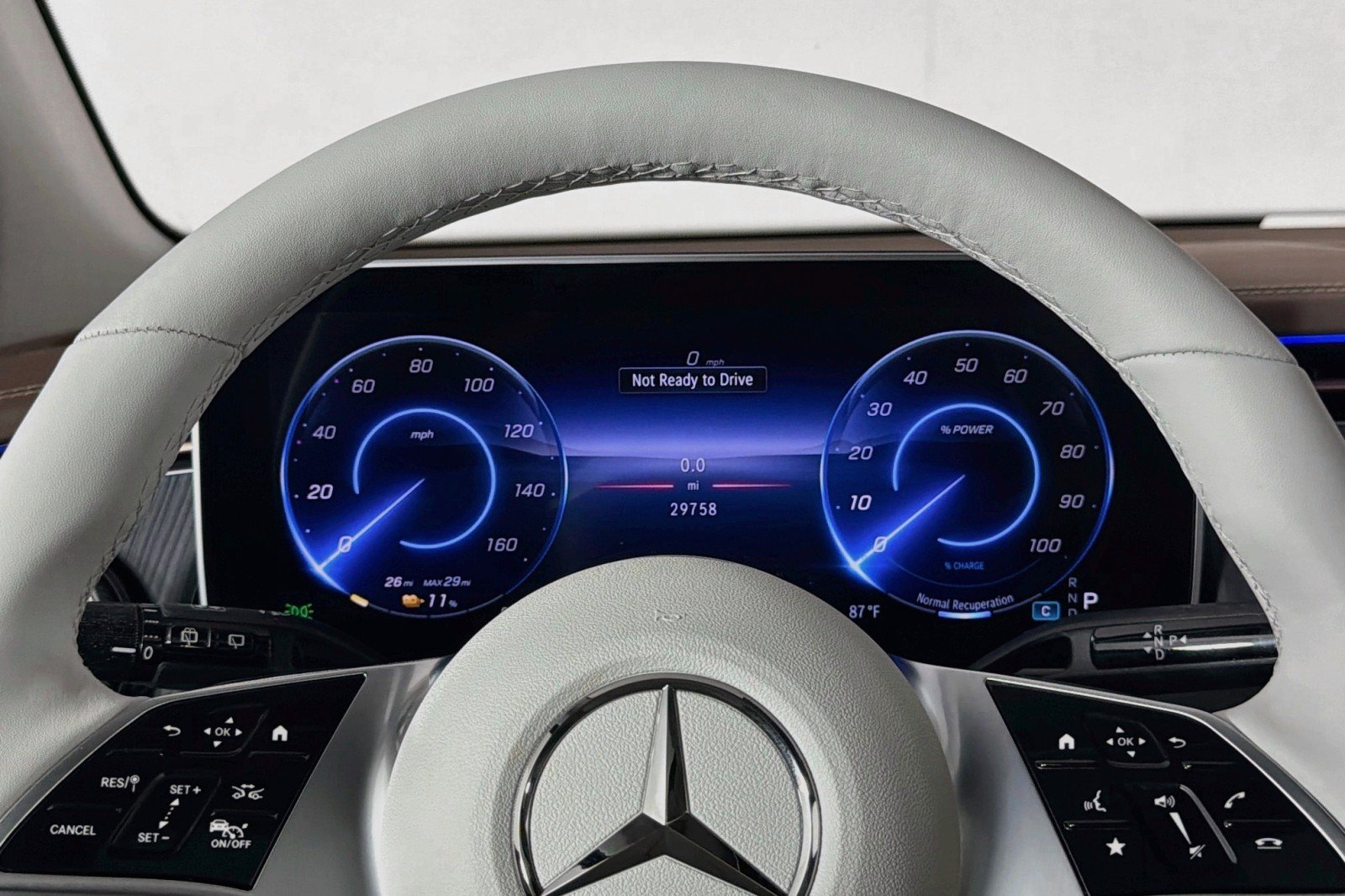 Certified Used 2023 MANUFAKTUR Diamond White Metallic Mercedes-Benz EQE 350 image 21
