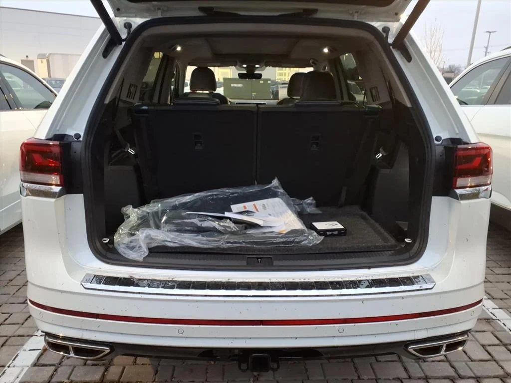 New 2026 Opal White Pearl Volkswagen 2.0T SEL PREMIUM R-LINE 4 image 21