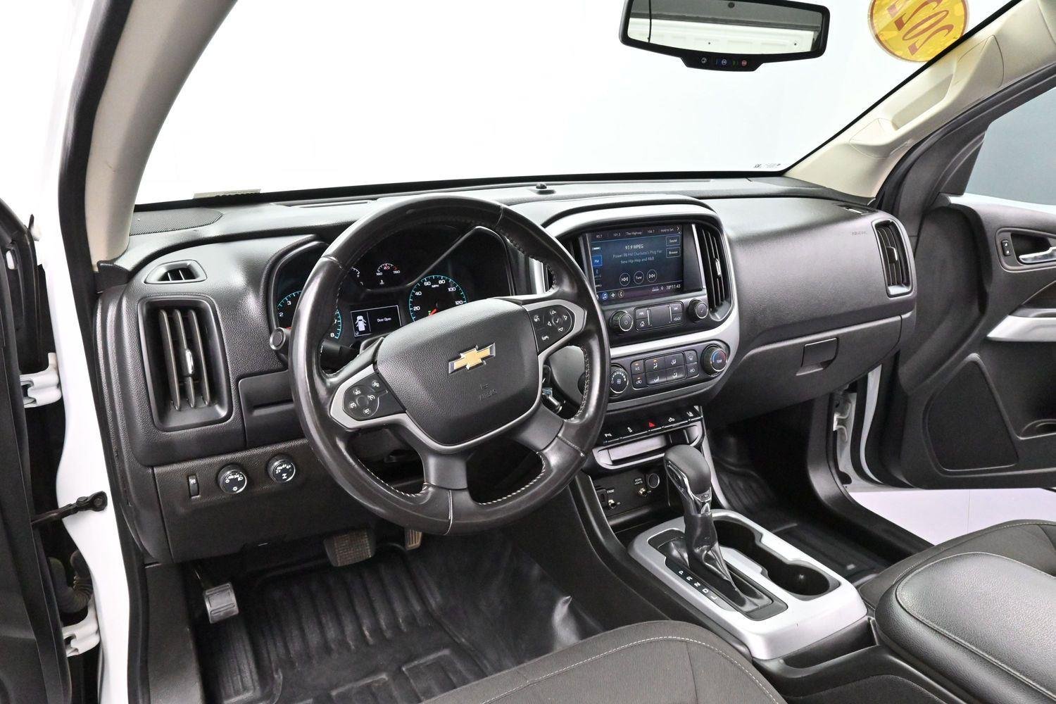 Used 2022 Summit White Chevrolet 4WD LT image 14