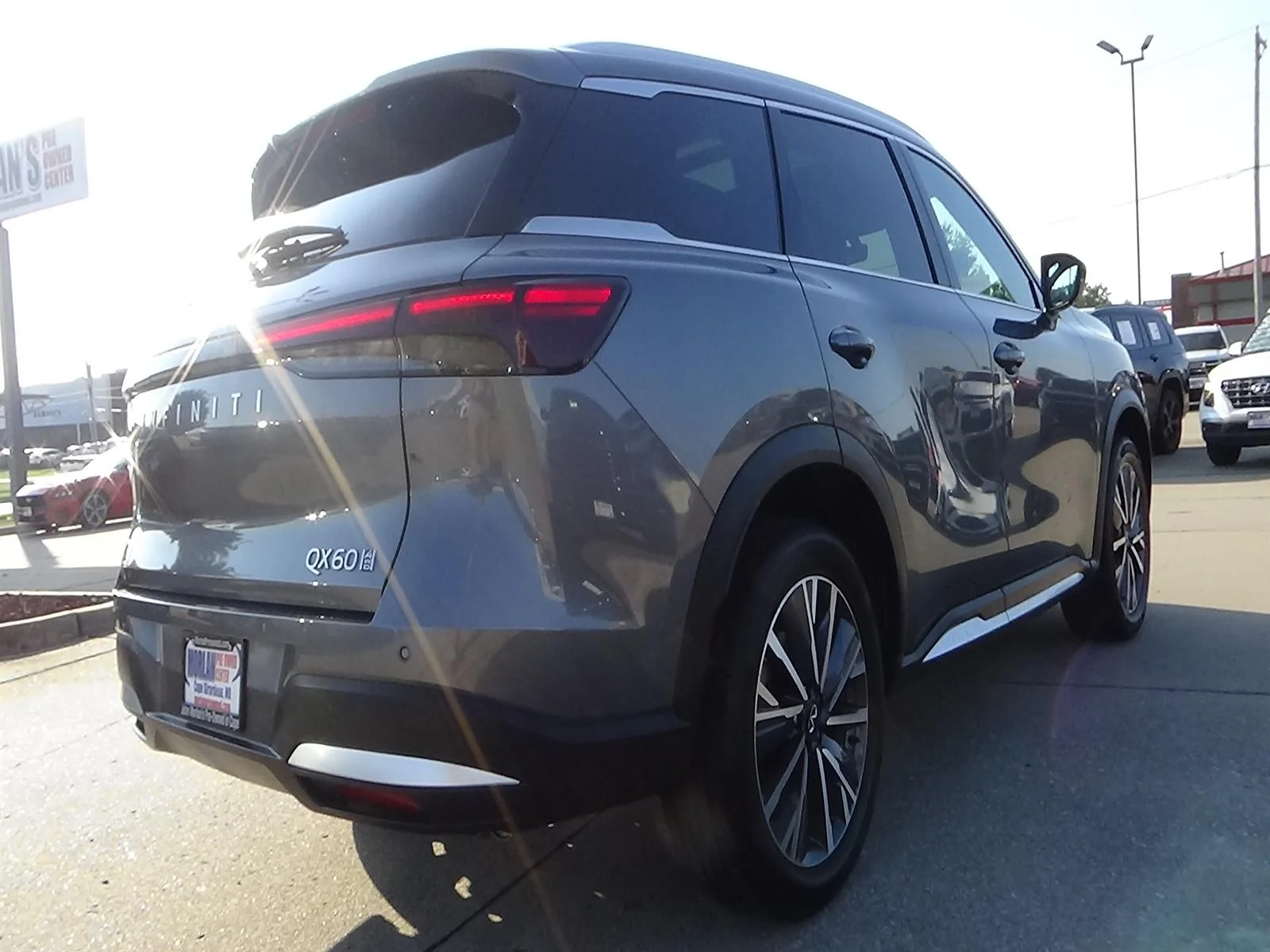 Used 2026 Graphite Shadow (kad) INFINITI Luxe image 7