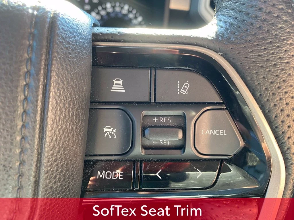 Used 2022  Toyota SR5 image 24
