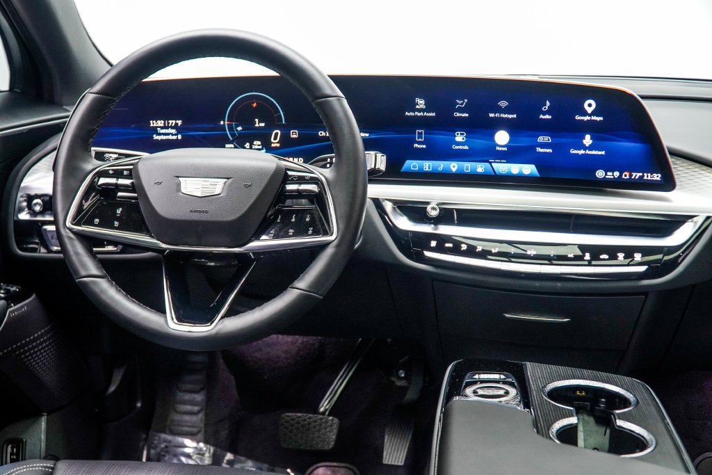 Used 2025 Black Cadillac Sport image 19