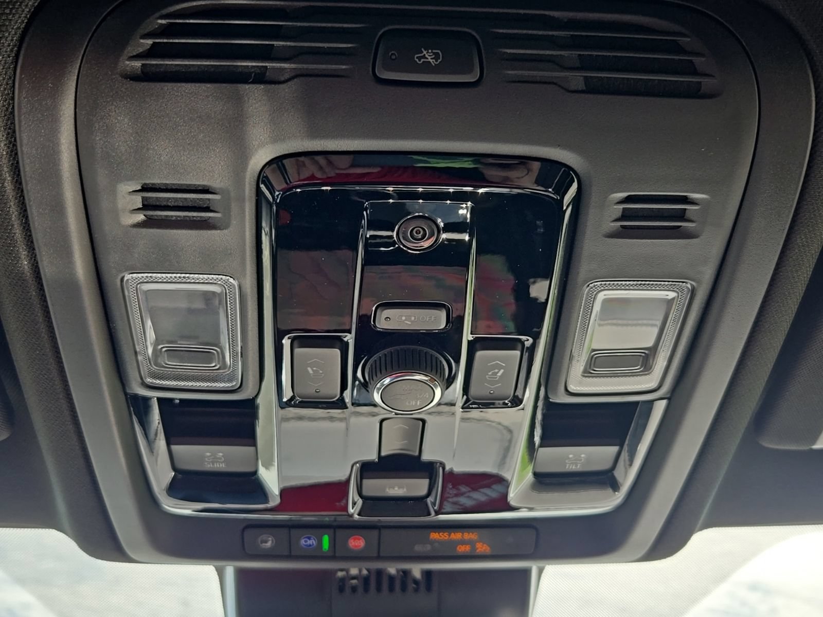 2026 GMC Yukon AT4 Ultimate - Photo 42