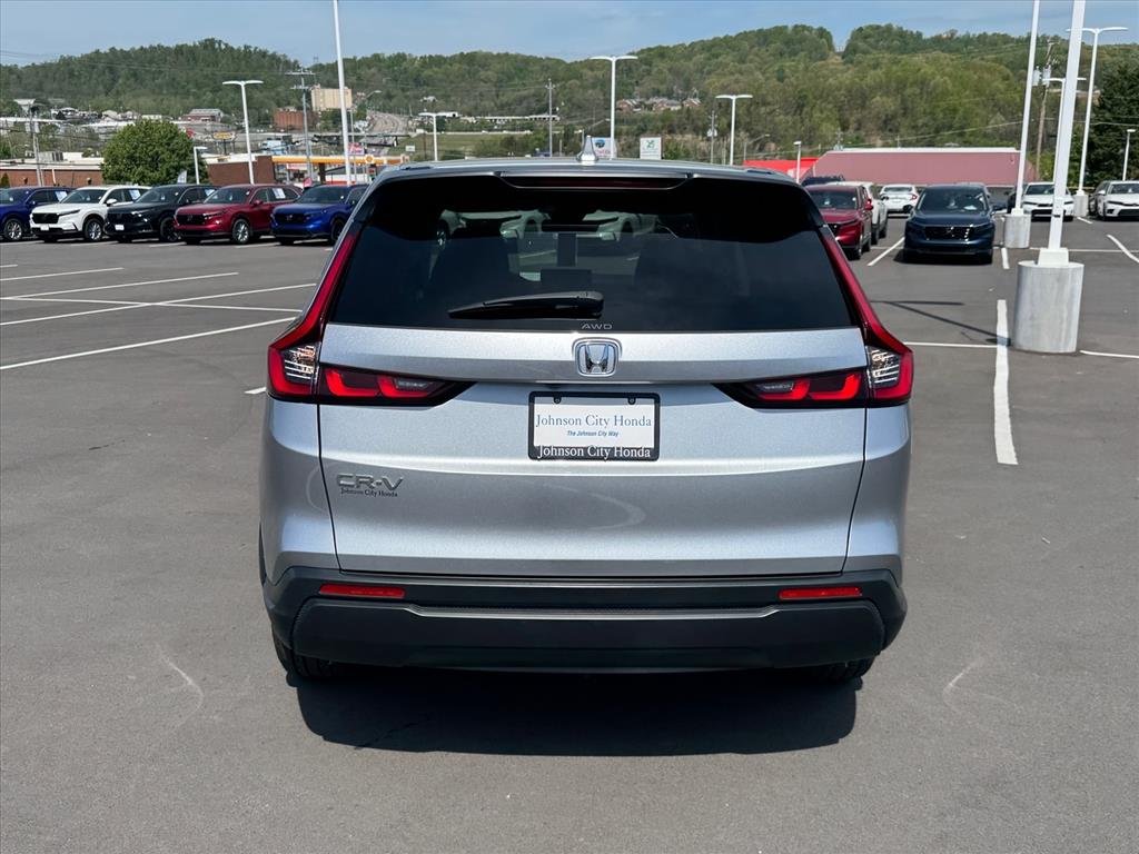 Used 2025 Solar Silver Metallic Honda LX image 5