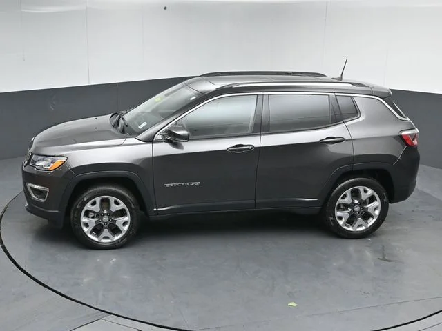 Used 2020 Granite Crystal Clearcoat Metallic Jeep Limited image 48