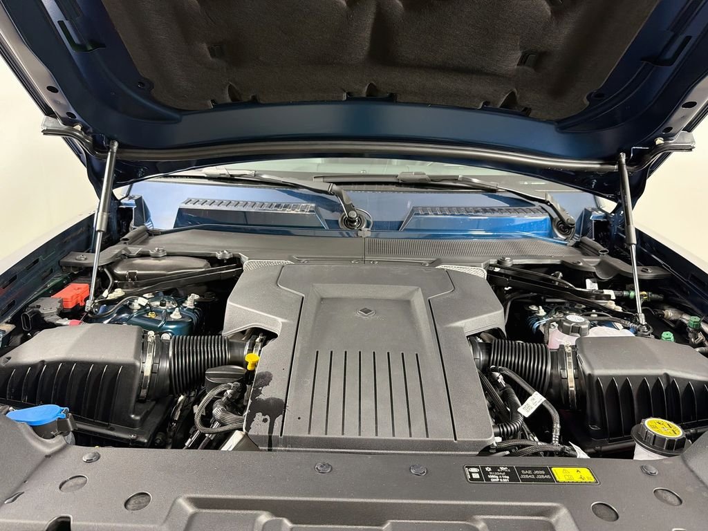 New 2026 Sargasso Blue Land Rover  OCTA image 32