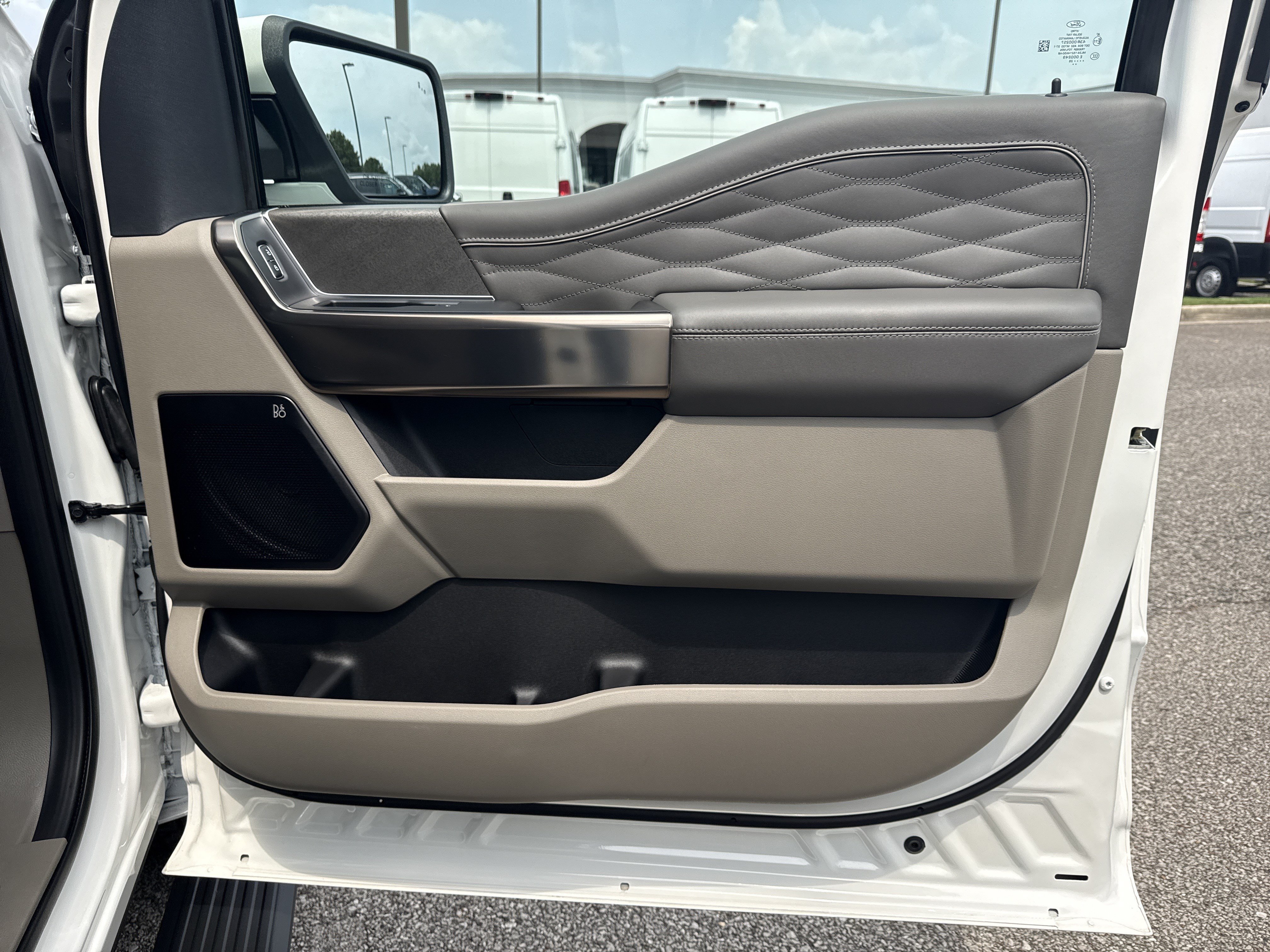 Used 2026 White Ford Platinum image 6