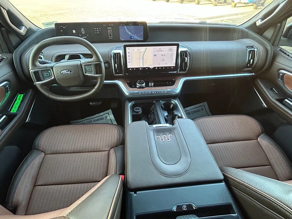 New 2027 Star White Metallic Tri-Coat Ford King Ranch® image 12