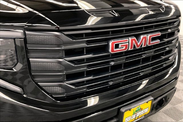 Used 2026 Onyx Black GMC Pro image 30