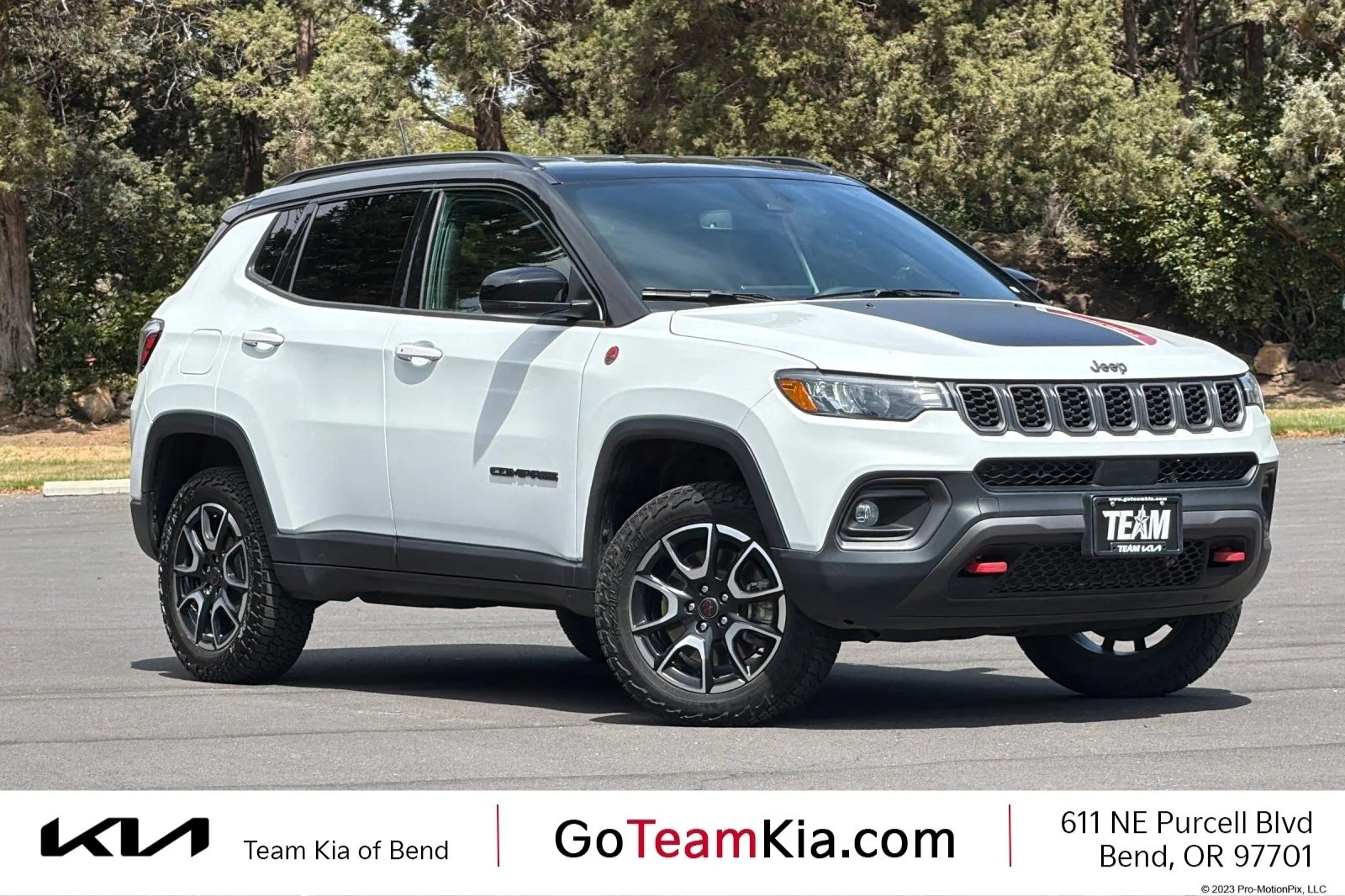 2025 Jeep Compass Trailhawk 4X4's photo