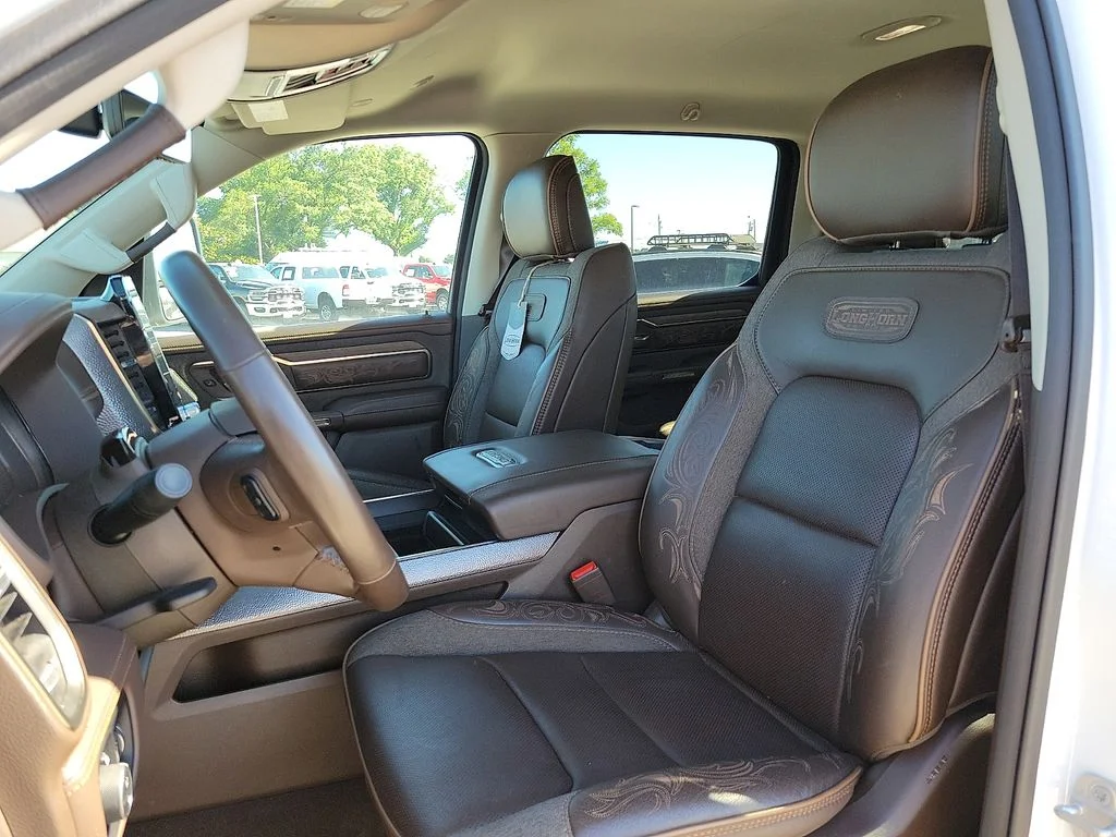 Used 2025 White Ram Limited image 13