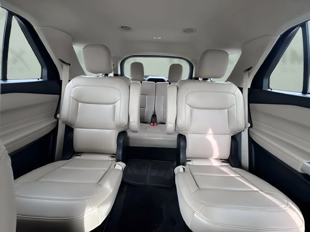 Used 2023 Black Ford XLT image 12