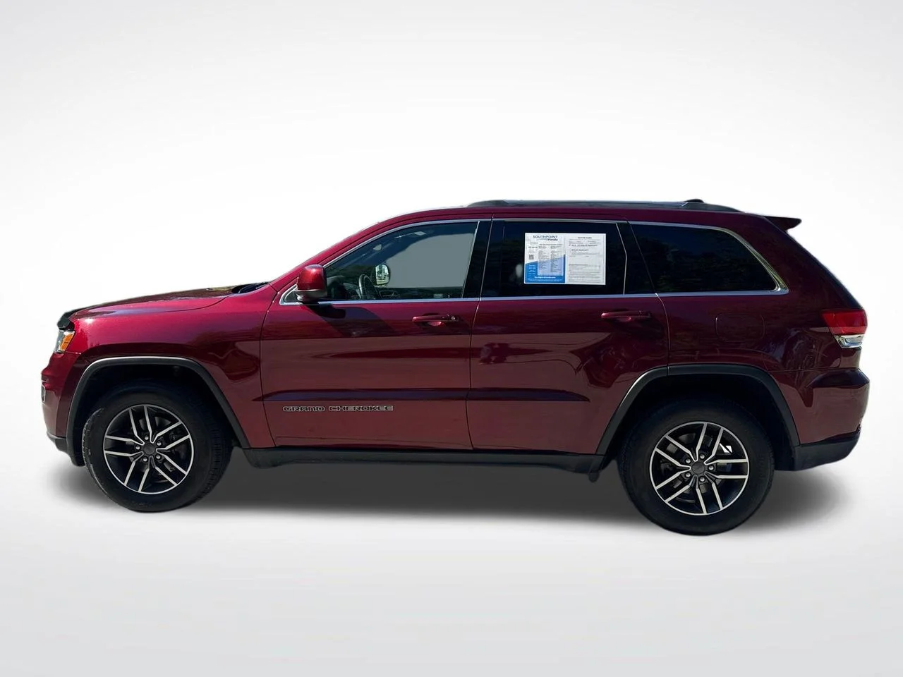 Used 2019 Red Jeep Laredo E image 4