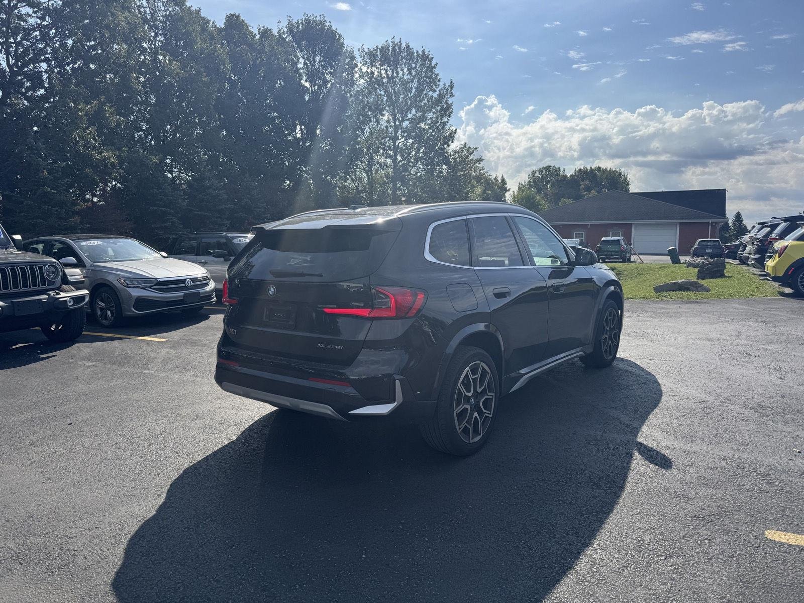 Used 2025 Black Sapphire Metallic BMW xDrive28i image 3