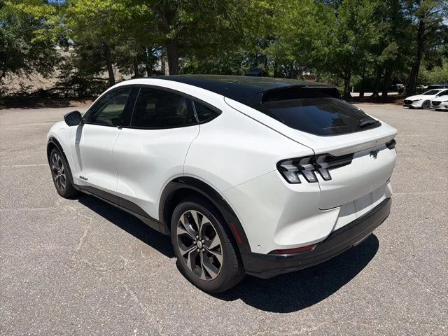 Used 2023 White Ford Premium image 3