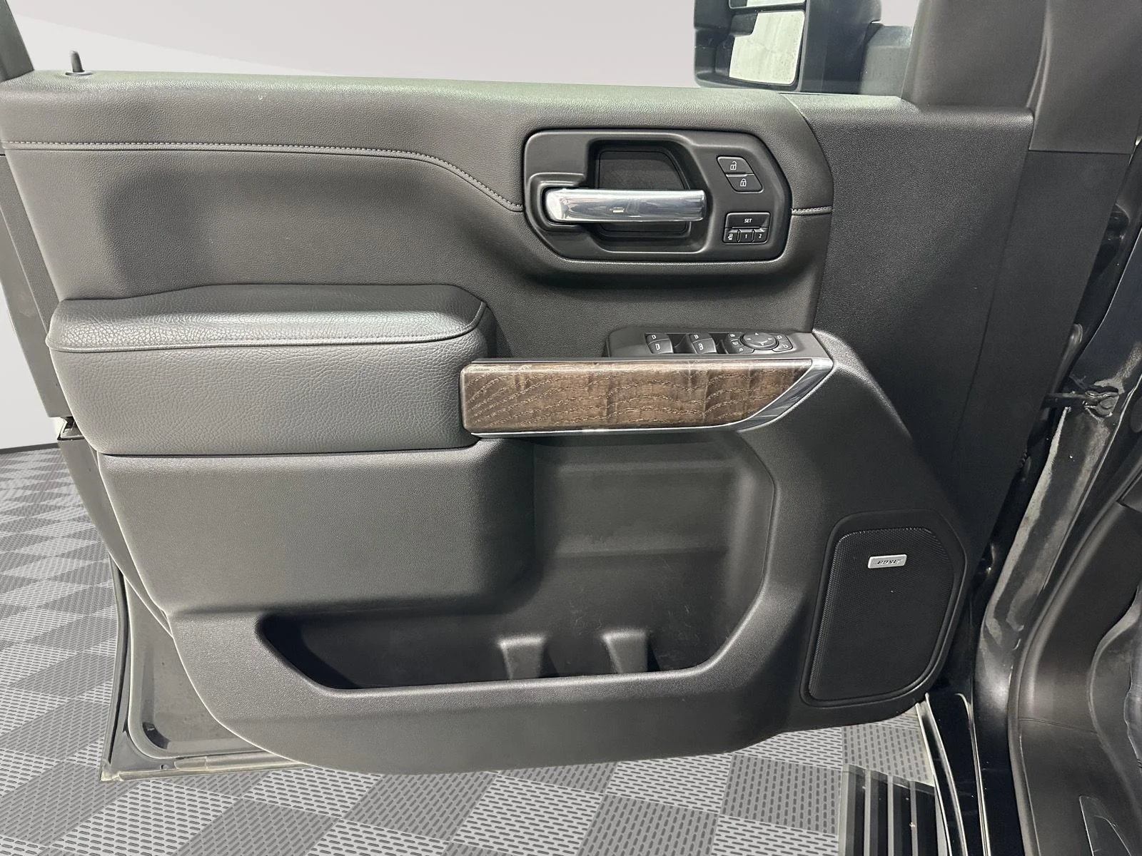 Used 2021 EBONY TWILIGHT METALLIC GMC Denali image 22