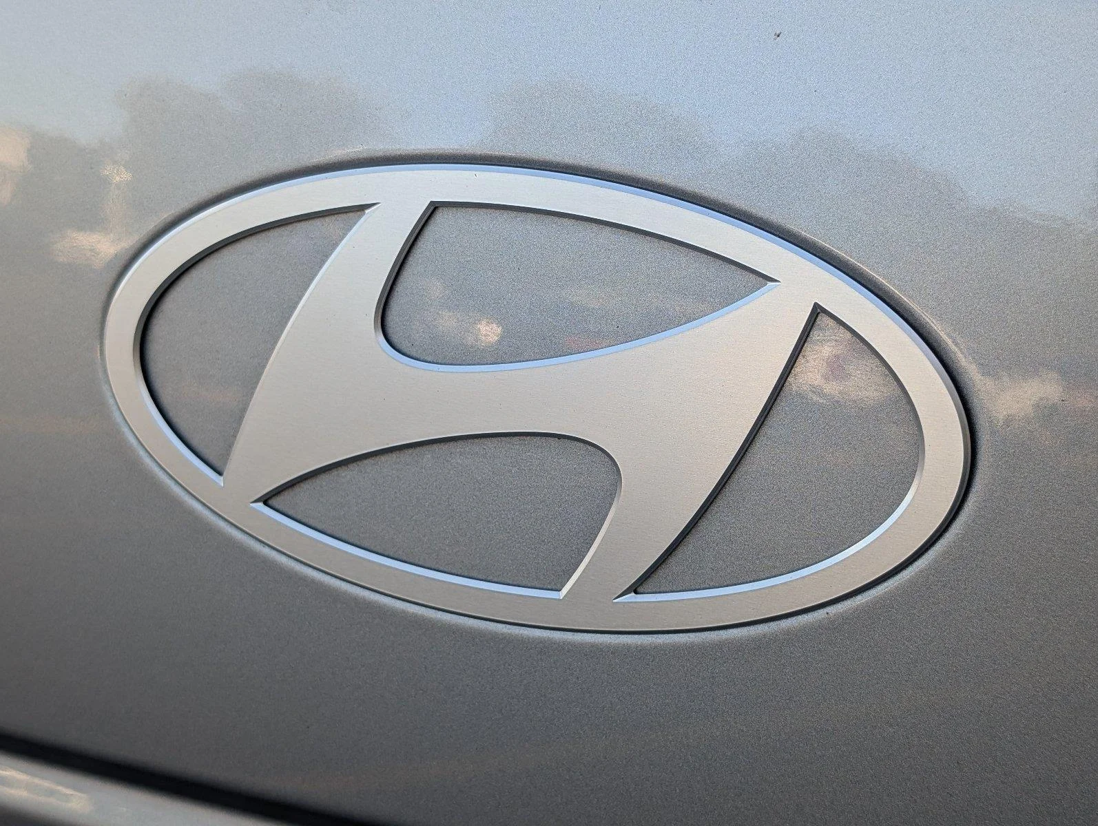 Used 2026 Shimmering Silver Hyundai SEL image 6