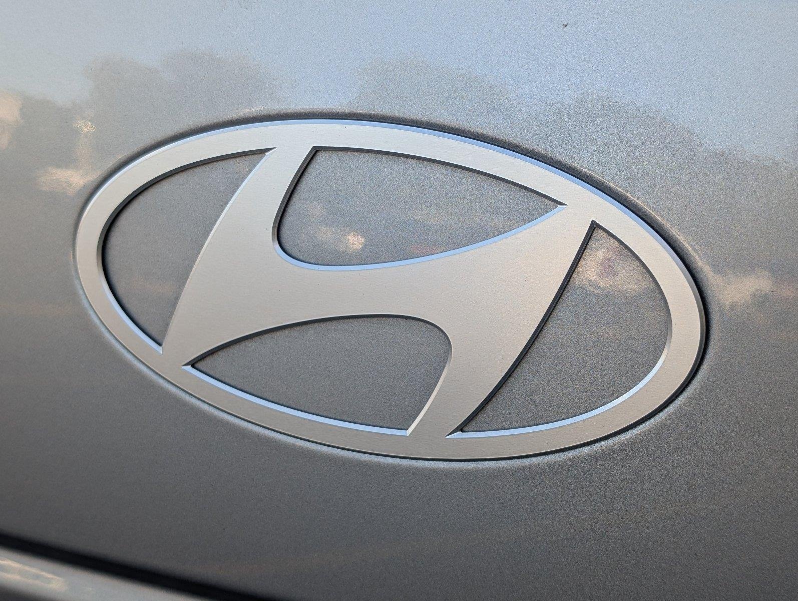 Used 2026 Shimmering Silver Hyundai SEL image 6