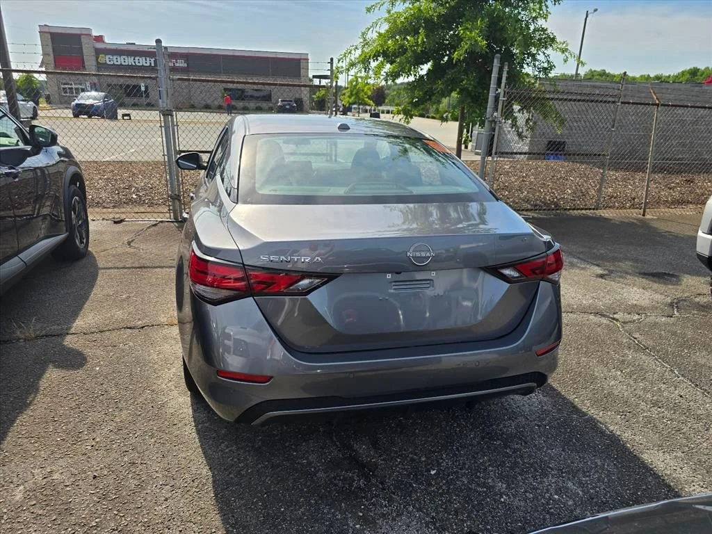 Used 2025 Gray Nissan SV image 12