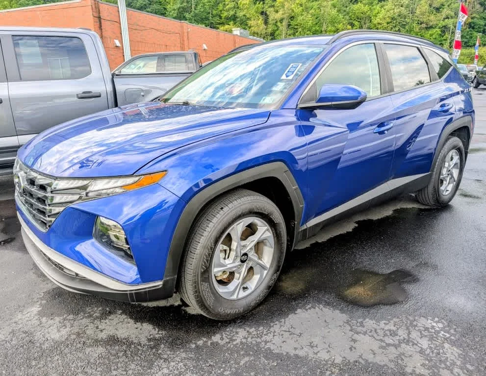 Used 2024 Intense Blue Hyundai SEL image 3