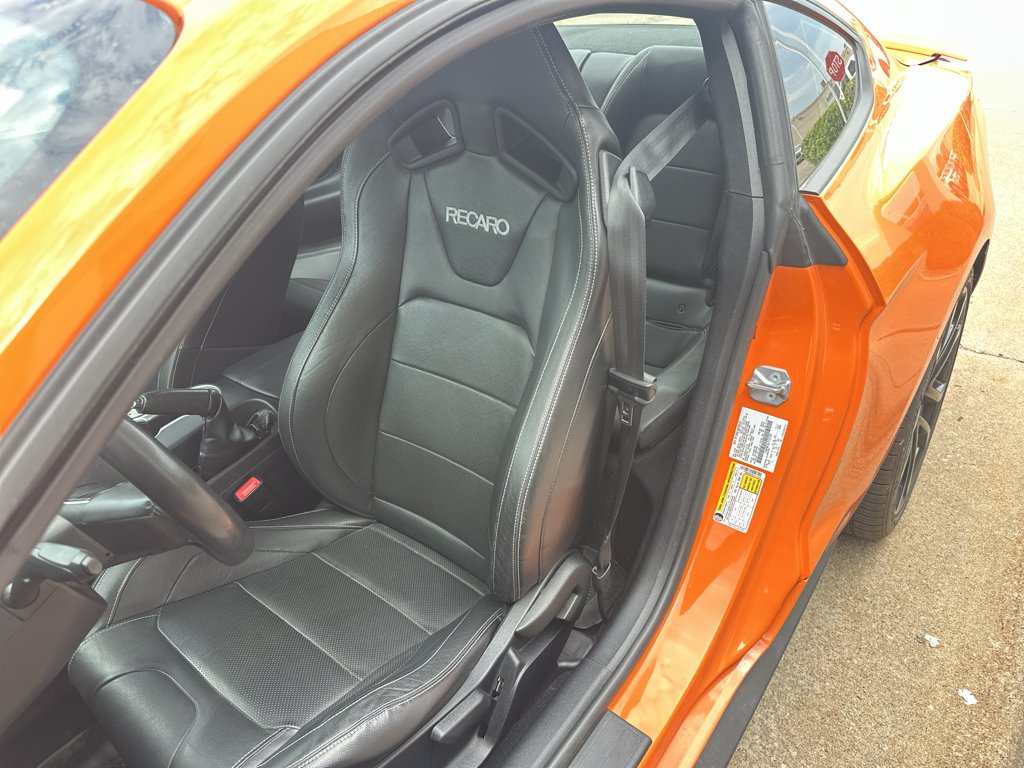 Used 2020 Twister Orange Tri-Coat Ford GT Premium image 28