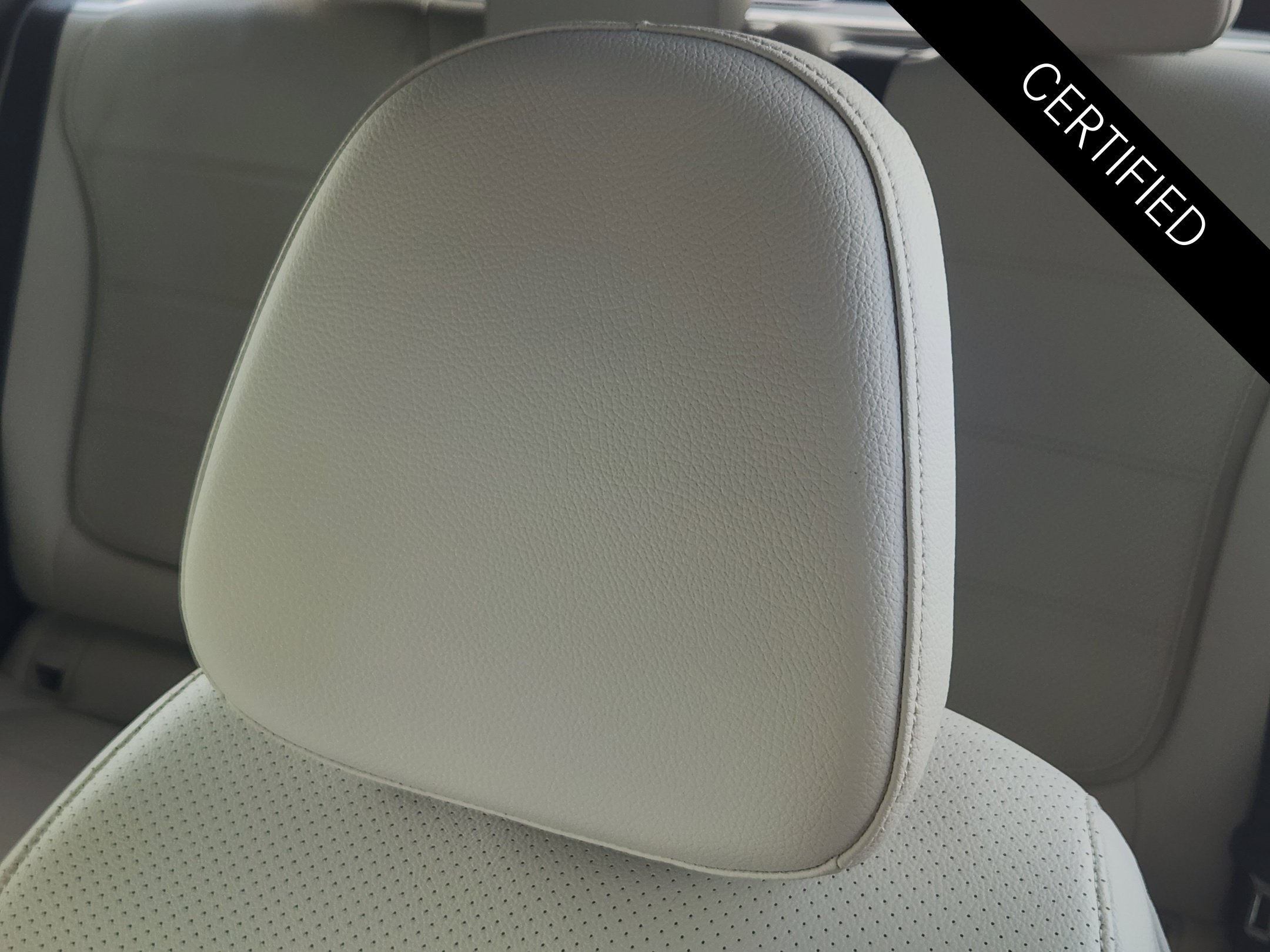 Certified Used 2024 Black Mercedes-Benz GLC 300 image 15