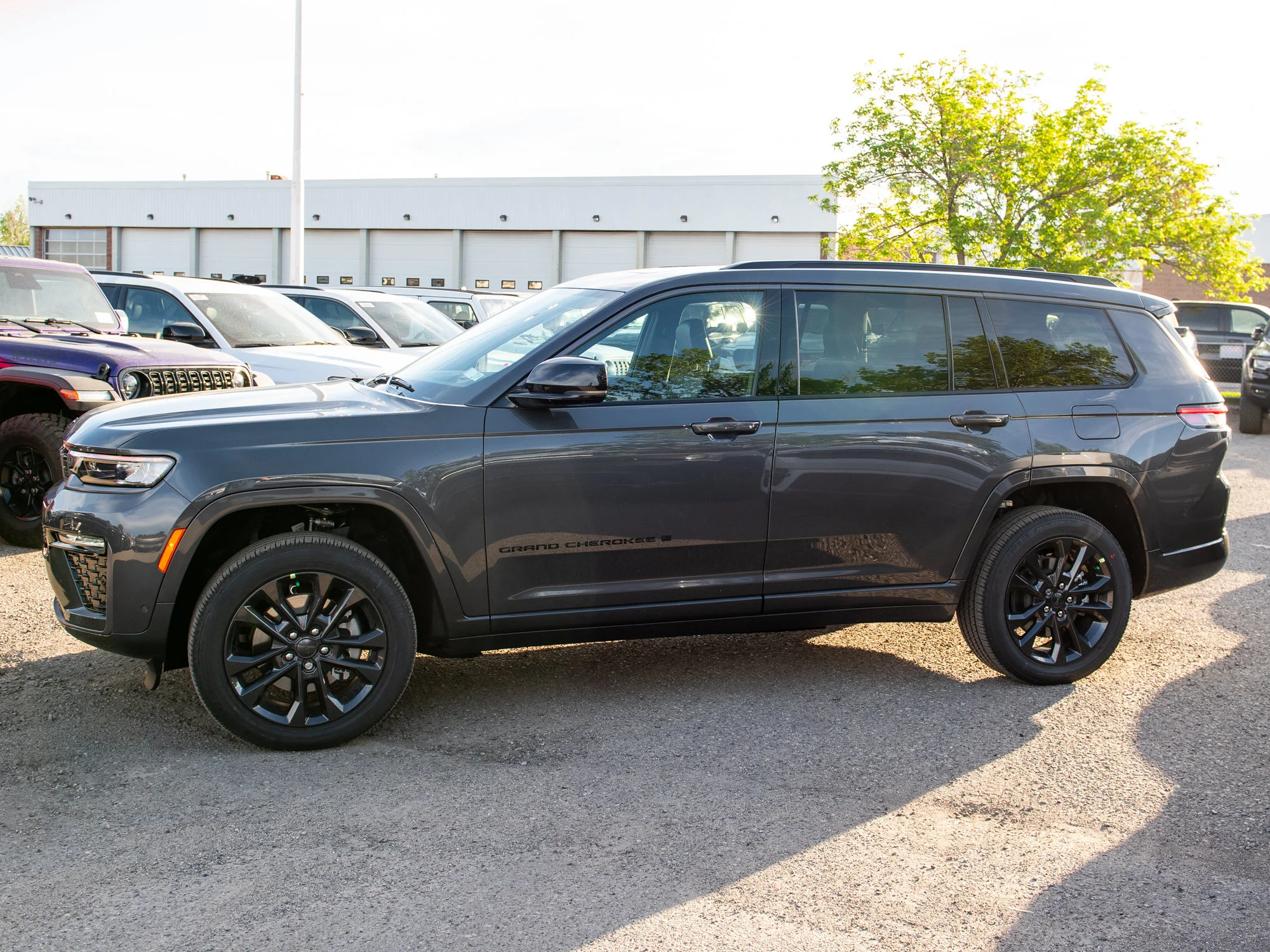 New 2026 Grey Jeep Limited Reserve* image 2