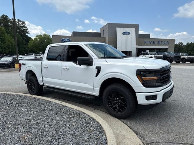 New 2026 Oxford White Ford XLT image 2