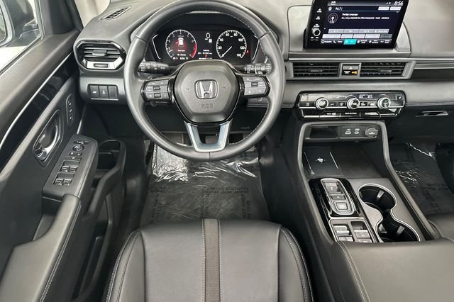 Used 2025 Black Honda Touring image 16