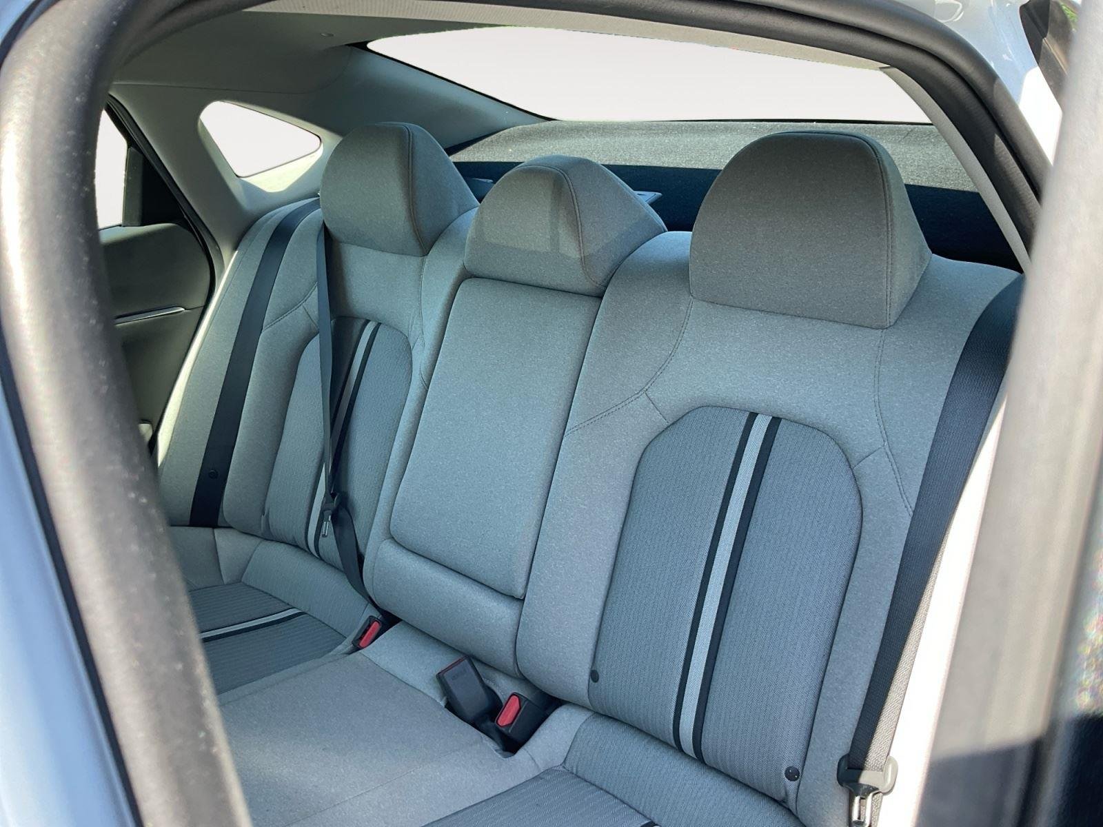 Used 2020 Quartz White Hyundai SEL image 13