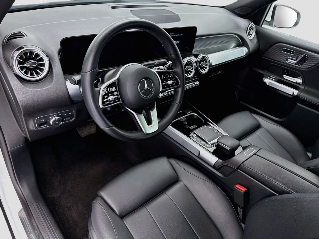 Used 2023 Polar White Mercedes-Benz GLB 250 image 9