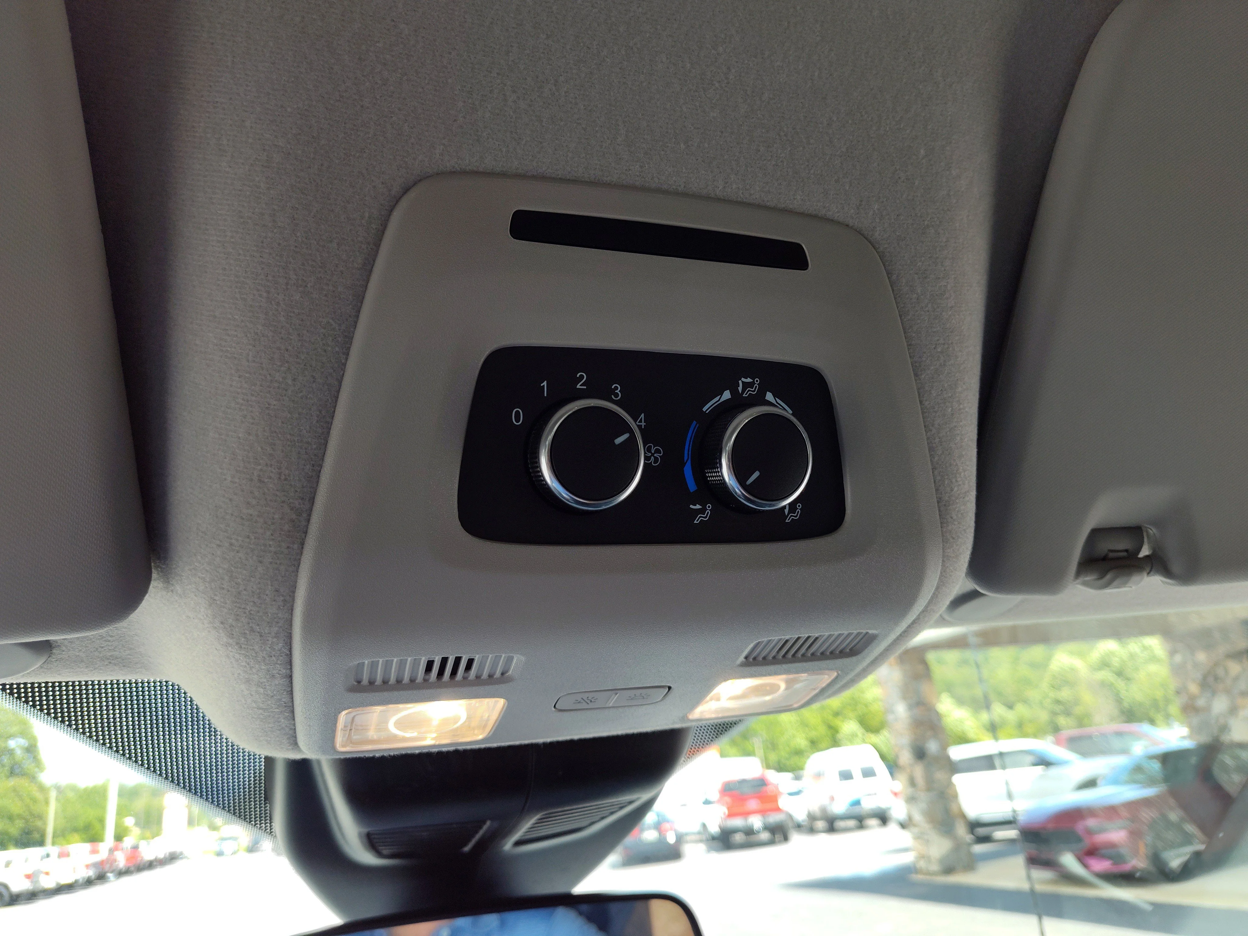 2024 Ford Transit Passenger Van XL - Photo 31