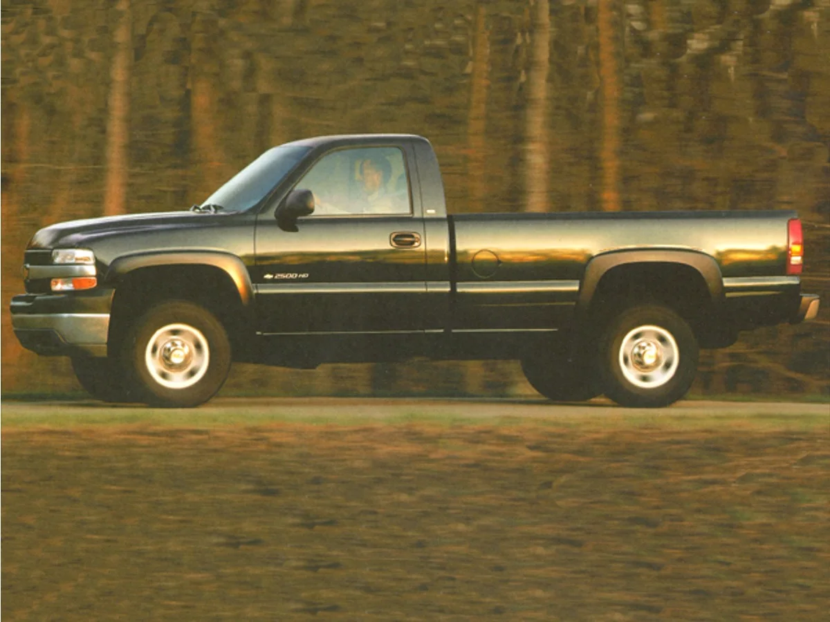 2002 Chevrolet Silverado HD 4WD Crew Cab SWB LT's photo