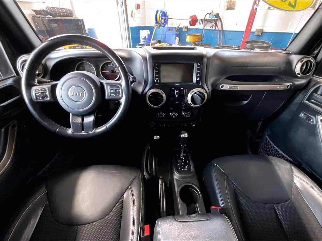 Used 2017 Black Jeep Unlimited Sahara image 20