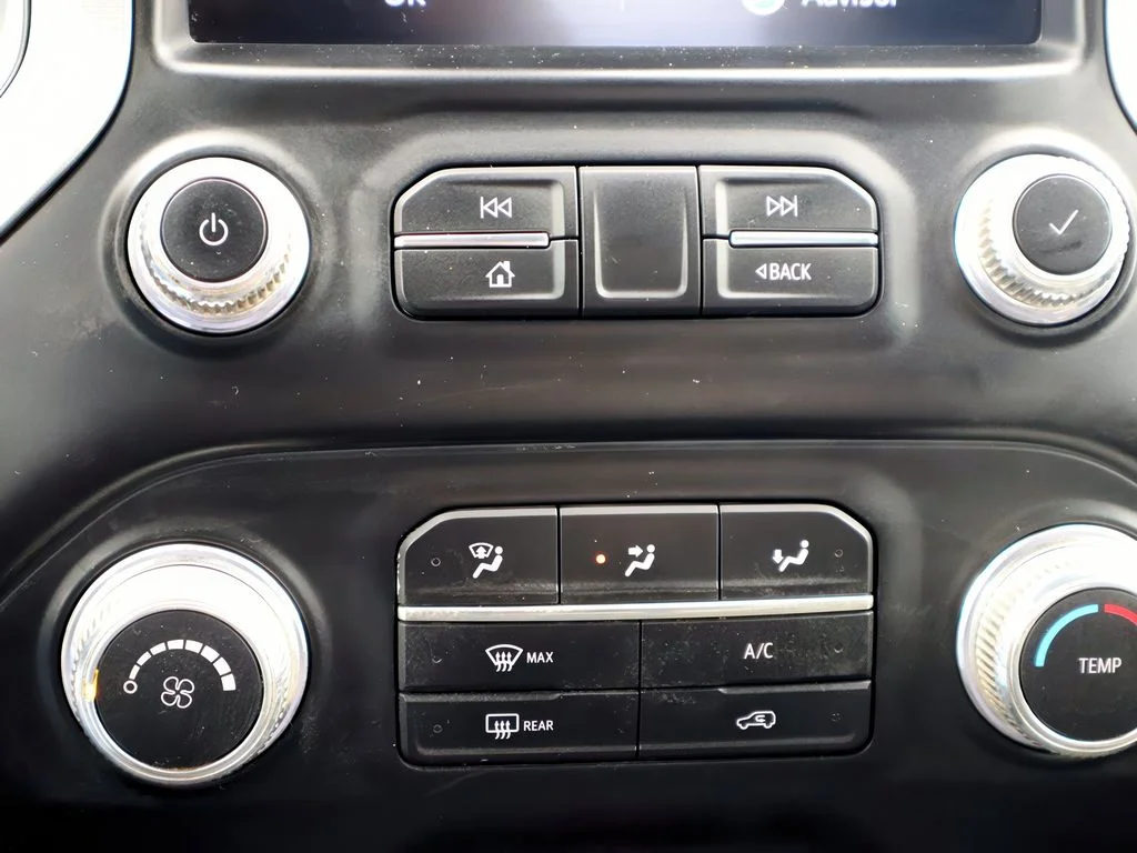 Used 2021 Cardinal Red GMC SLE image 19