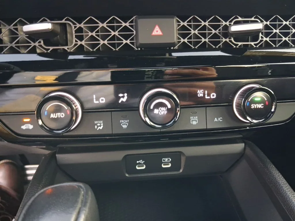 Used 2023  Honda Sport image 12