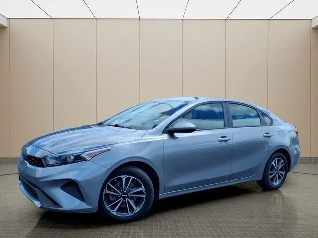 Used 2024 Gray Kia LXS image 2