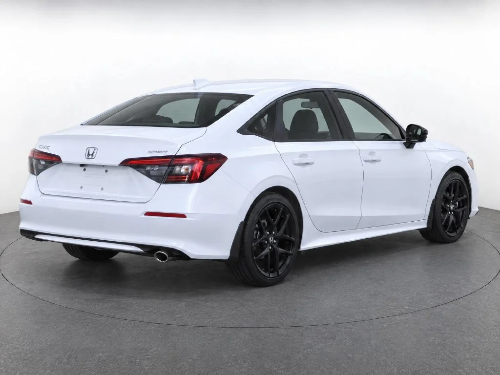 Used 2025 White Honda Sport image 3