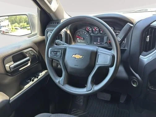 Used 2024 White Chevrolet Custom image 12