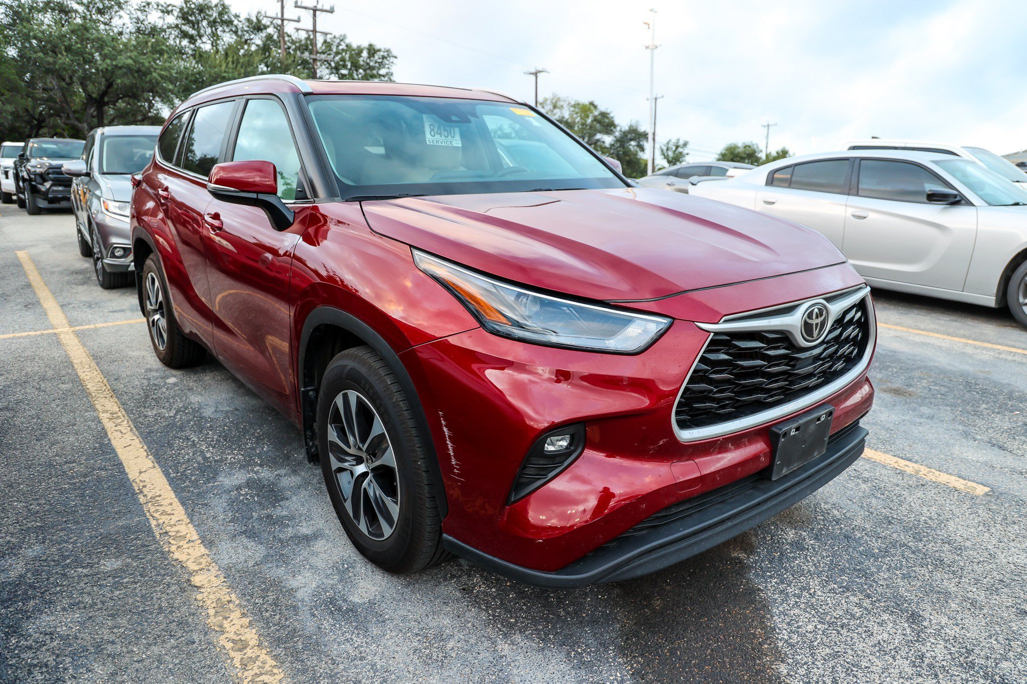 Used 2023 Red Toyota XLE image 5