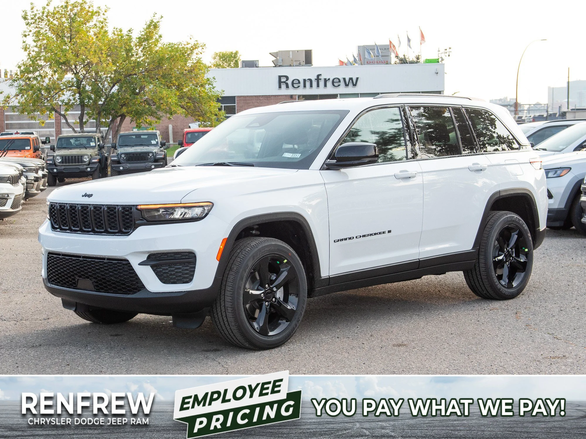 New 2025 White Jeep Altitude* 4x4, Sunroof, Trailer Tow Pkg, Remote Start image 1