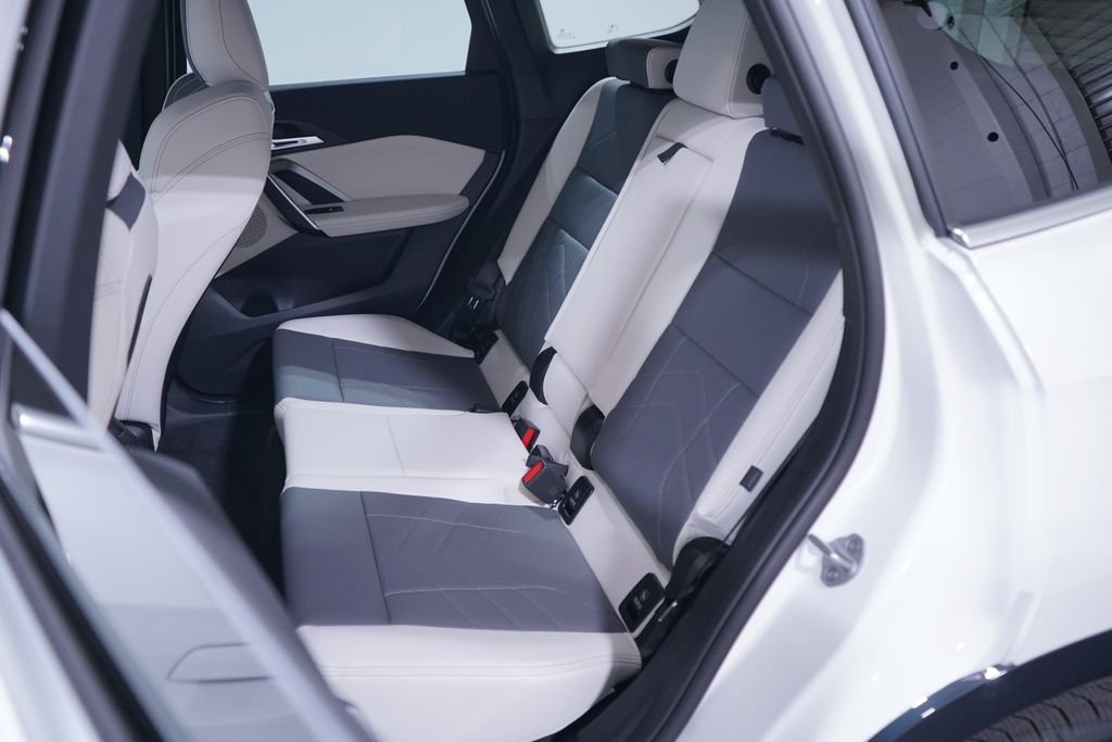 New 2027  BMW xDrive28i image 10